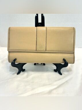 Vintage Coach Tan Leather Trifold Wallet Flap Over Button Closure Stamped Logo